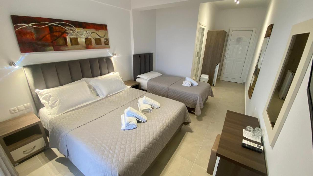 Vangjelis Hotel Himarë Exterior foto